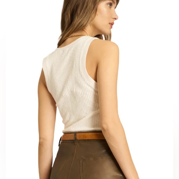 Suki Scoop Neck Rib - Picture 2 of 2